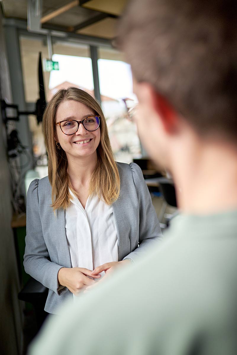 Lynn Schneg im Gespr&auml;ch